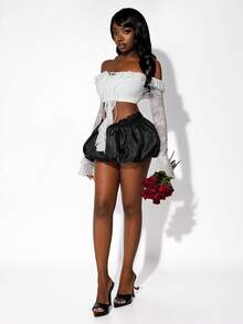 Amplova 女士花卉蕾丝拼接荷叶边露肩系带设计短款时尚上衣，适合度假、Y2K 和情人节穿着 - 白色 - 查看 6