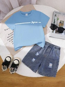 SHEIN Little Byeori 两件套儿童男童休闲百搭舒适印花圆领宽松短袖T恤和牛仔宽松短裤套装 - 淺藍色 - 查看 7