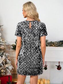 SHEIN Clasi 女士优雅亮片迷你连衣裙，闪亮夺目，适合派对、圣诞节、新年等场合 - 銀色 - 查看 2