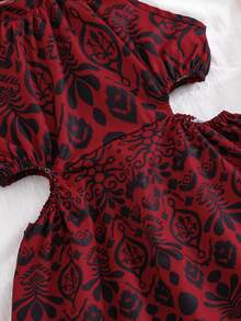 SHEIN 少女复古印花无袖镂空露腰连衣裙，时尚度假风，适合夏季海滩度假 - 紅色 - 查看 4