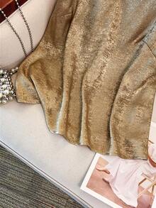 GlowEve CURVE 大码女式宽松圆领珍珠缎带设计奢华金属质感休闲背心，适合日常穿着、夏季及假日派对。 - 杏色 - 查看 4