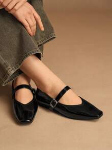 Rosivie Women's Buckle Design Casual Retro Shoes For Daily Wear - Black - View 1