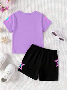 一套少女休闲时尚舒适简约百搭创意可爱3D星星数字“67”字母K-POP女孩全印花短袖T恤和短裤套装，适合春夏穿着