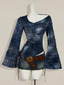 SHEIN ICON Áo thun nữ mùa thu phong cách phương Tây, boho cổ điển, gothic, trễ vai, in họa tiết tie-dye, vạt bất đối xứng, tay dài, tay loe. - Màu xanh lam - Xem 3