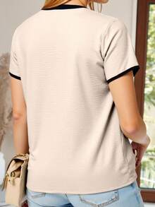 EMERY ROSE Áo kiểu dáng thanh lịch, thoải mái, cổ chữ V, tay ngắn, cỡ lớn dành cho nữ. - Màu be - Xem 2