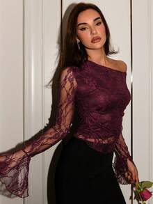 Glamine 性感蕾丝露肩不对称喇叭袖女式上衣 - 酒紅色 - 查看 1
