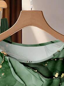 Mellowie 休闲简约风绿色仿箔抽象花卉图案女式衬衫，配蝴蝶结领带和黑色宽松直筒裤两件套，适合秋冬季节，复古风格 - 彩色 - 查看 5