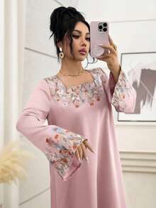 Yasmyna Đầm nữ thanh lịch in hoa, cổ vuông, tay bồng, dáng rộng phong cách Bohemian. - Hồng - Xem 3