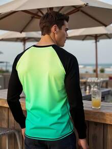 Manfinity Swimmode Men's Ombre Round Neck Long Sleeve Surfing T-Shirt, Beach Vacation Men Rash Guard Men Long Sleeve Swim Shirt Long Sleeve Surf Shirt Beach Wear For Men - Green - View 2