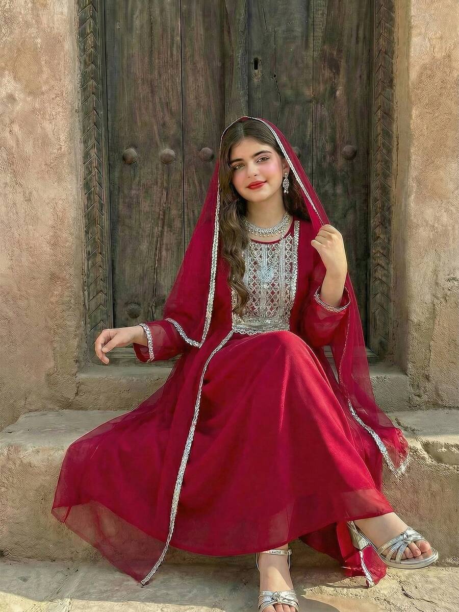 SHEIN 2pcs/Set Teen GirlOutfit, Knit Slit Cami Dress And Button-Up Cropped Jacket Set, Gray - Red - View 1