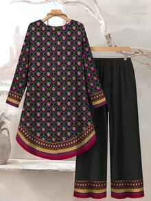 Lacomfia 女士加大码复古印花宽松圆领长袖不对称下摆上衣和裤子两件套，春季款 - 彩色 - 查看 2