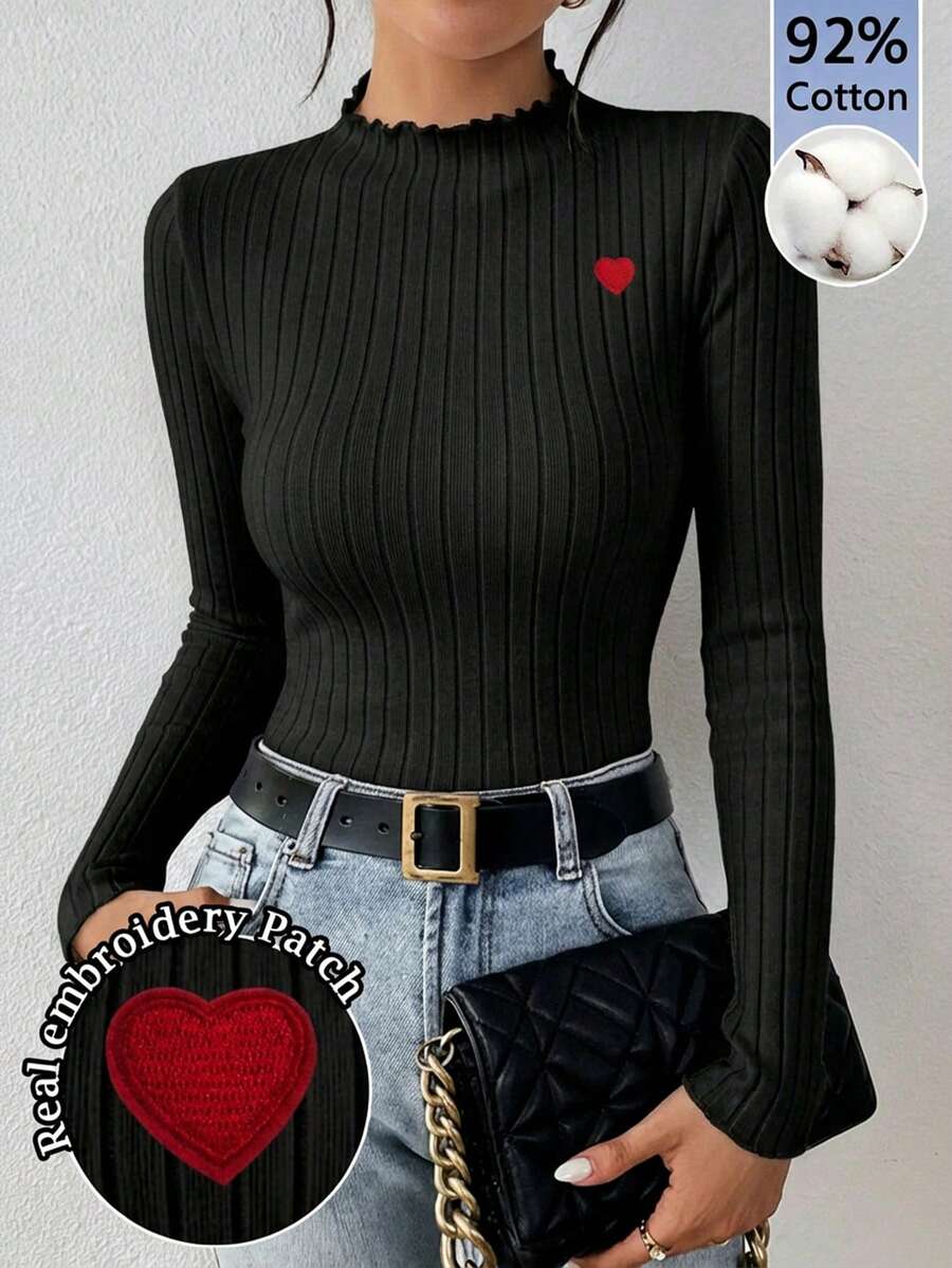 SHEIN Frenchy Áo thun nữ dài tay cổ cao ôm dáng, chất liệu 92% cotton, có gân, thêu họa tiết trái tim. - màu đen - Xem 1