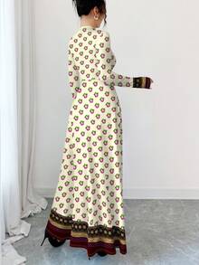 Al Najma 花卉图案数码复古印花杏色圆领长袖A字型女式长裙，春夏款 - 彩色 - 查看 2