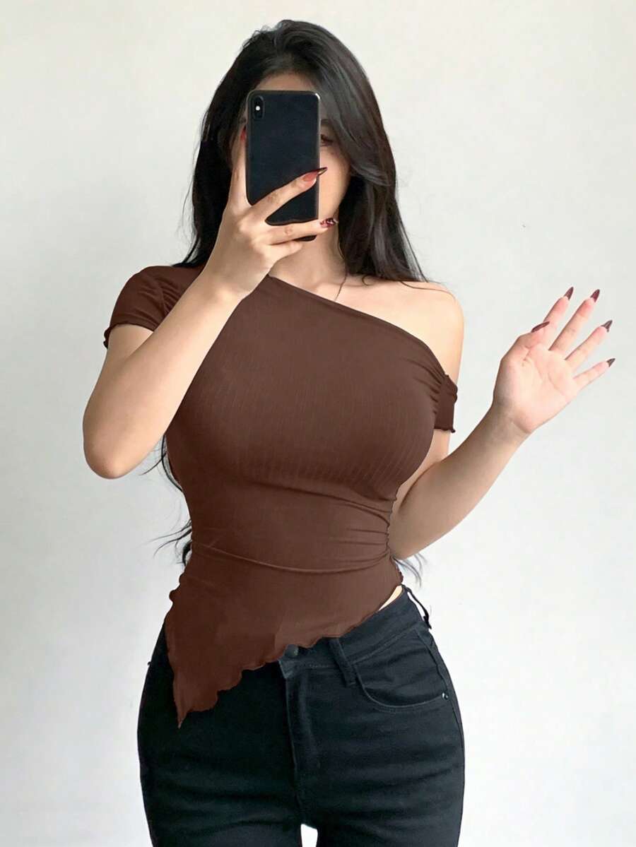 DAZY Women's Fashion Solid Color Asymmetric Hem T-Shirt - Redwood - View 1