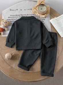 SHEIN Conjunto casual para bebé menino/menina, cinzento, outono, modesto, elegante, cor lisa, top de manga comprida com gola e meio fecho de correr e calças compridas, para épocas frescas - Cinza - Ver 2