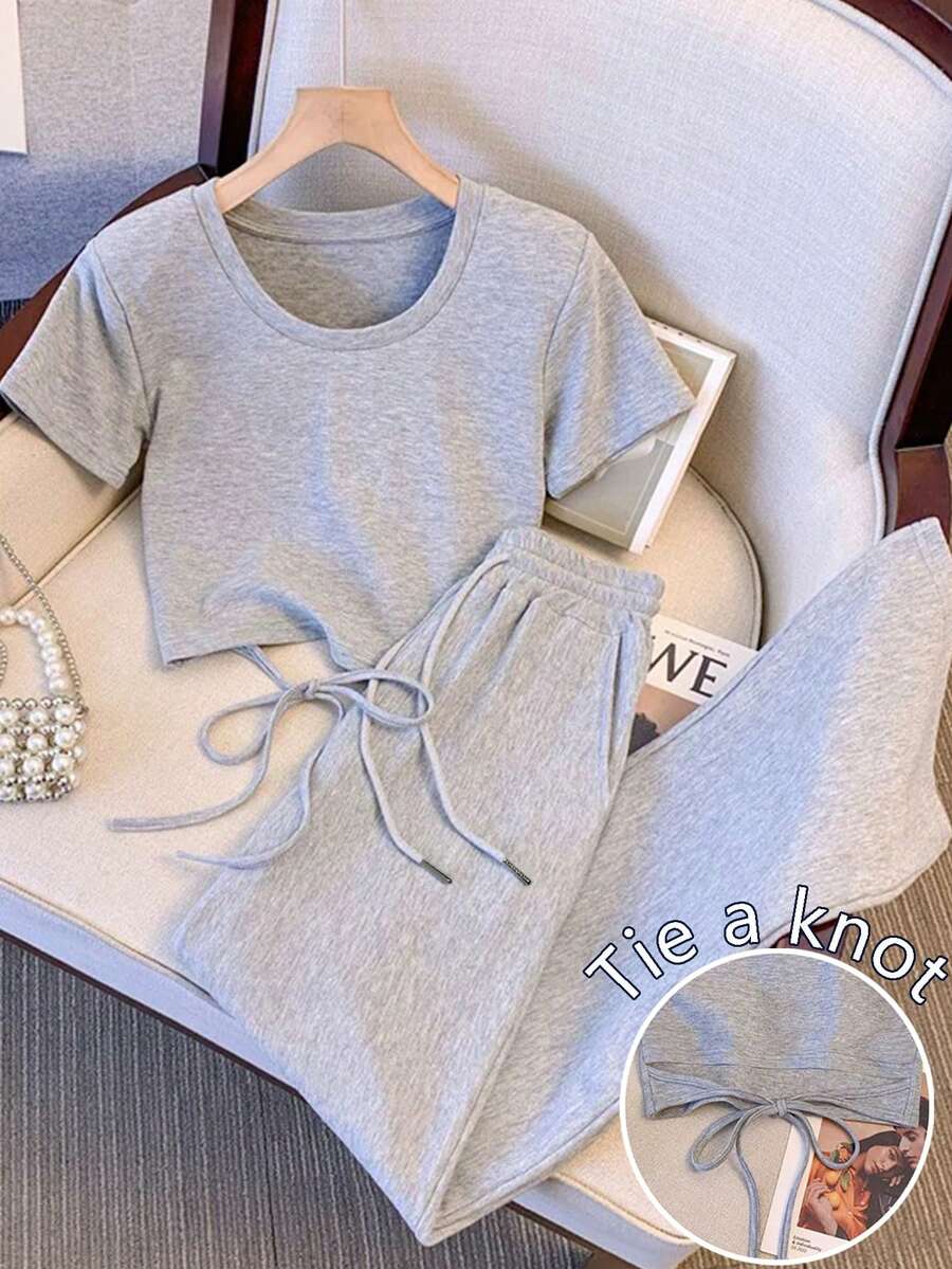 Franclia 修身短款圆领短袖上衣 + 直筒斜插口袋长裤 - 灰色 - 查看 1