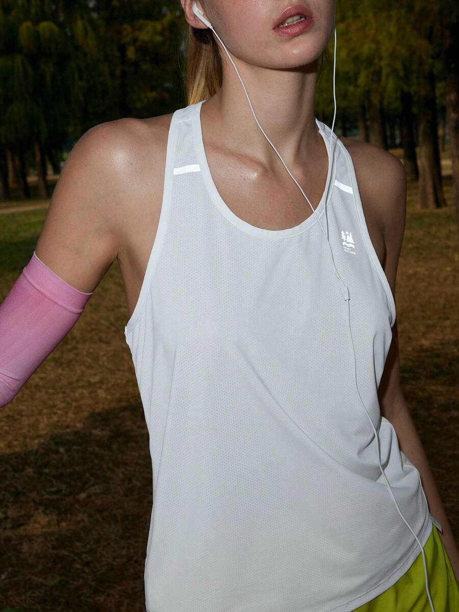 SHEIN In My Nature 女士户外反光条纹拼接网眼露背背心 - 白色 - 查看 1