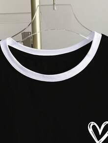 Resyla Camiseta de manga corta con cuello redondo, estampado de corazón y ribete de contraste, para talla grande y uso casual en verano - Blanco - Ver 3