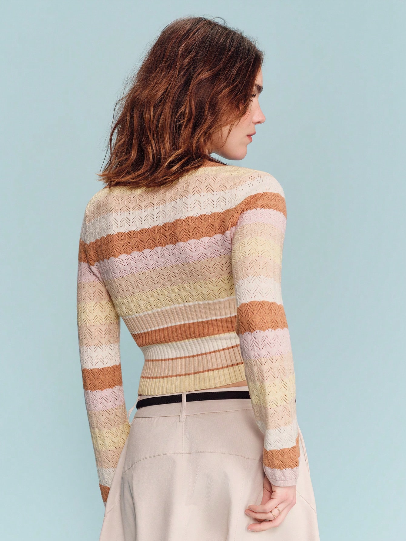 Top à manches longues à mailles ajourées rayées avec col en V, style vintage printemps-été, style français, style parisien