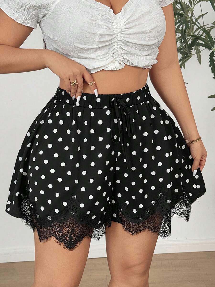 Vionelle 大码复古美式波点蕾丝拼接短裤 - 黑色 - 查看 1