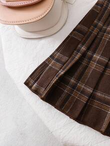 女童春夏polo衫套装，白色纯色罗纹针织背心搭配棕色梭织百褶裙两件套，学院风，可爱休闲，适合上学、郊游、聚会、度假等场合。 - 棕色 - 查看 6