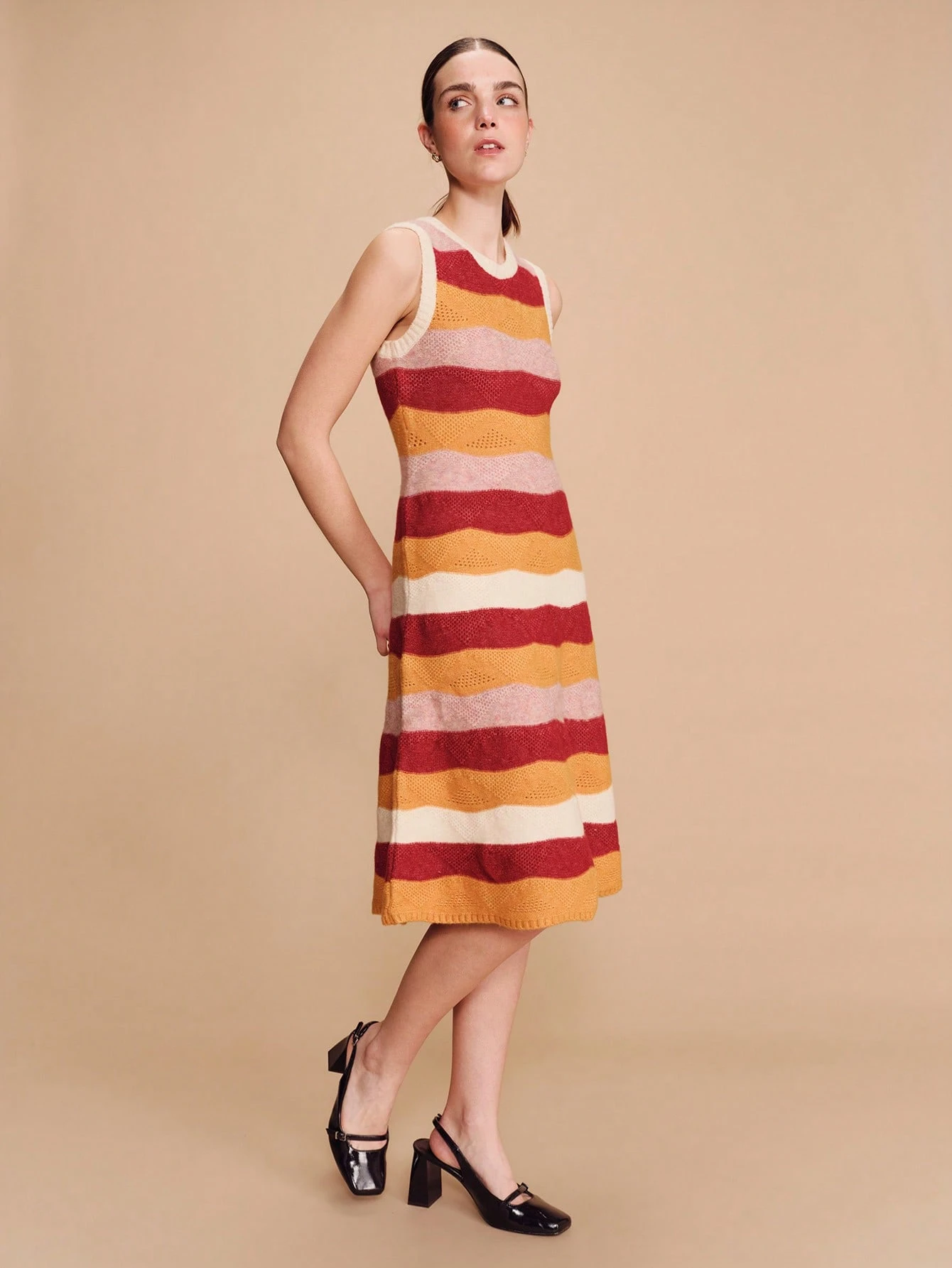 Vestido midi de malha aberta com listras onduladas multicoloridas, estilo vintage de primavera e verão, estilo francês, estilo parisiense