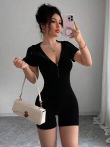 Traje de baño de una pieza para mujer ideal para playa , de unicolor y estilo ajustado - Negro - Ver 1