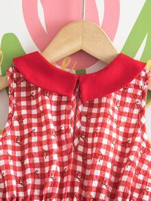 女童经典红白格子蝴蝶结印花纹理泡泡面料连衣裙，领口和腰部饰有蝴蝶结，适合春夏日常、休闲和派对场合穿着。 - 紅色 - 查看 5