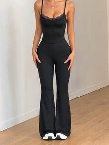 FavEase 黑色蕾丝边拼接吊带露背收腰复古喇叭连体裤，女士春夏休闲家居服，户外、运动、瑜伽，简约百搭 - 黑色 - 查看 4