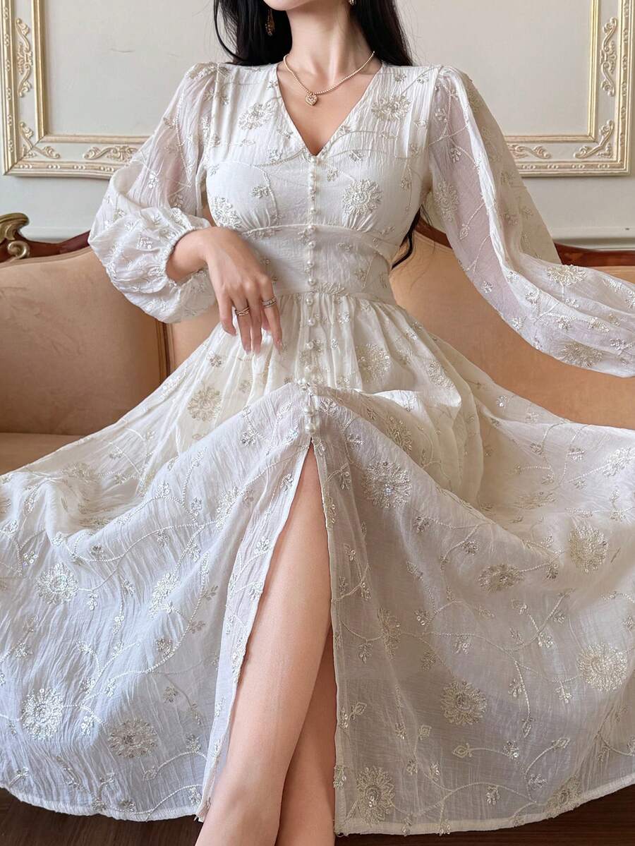 DAZY 3D 串珠收腰优雅长袖连衣裙 - 杏色 - 查看 1