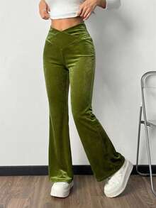 SHEIN EZwear Women's Velvet Knit Flared Pants, Spring Bell Bottom Pants Pants Flare Leg Green Pants For Women Velvet Pants Women Flared Leggings Olive Green Pants - Green - View 3