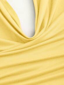 Sweetra 深V领露背吊带上衣和侧开衩半身裙套装 - 黃色 - 查看 4