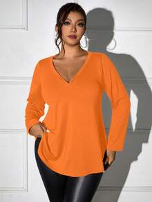 Femmeverse Áo thun dài tay cổ chữ V trơn, cỡ lớn, kiểu dáng thường ngày, thích hợp cho mùa xuân. - trái cam - Xem 3
