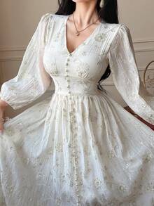 DAZY 3D 串珠收腰优雅长袖连衣裙 - 杏色 - 查看 6