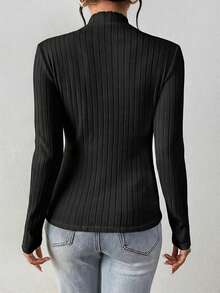 SHEIN Frenchy Áo thun nữ dài tay cổ cao ôm dáng, chất liệu 92% cotton, có gân, thêu họa tiết trái tim. - màu đen - Xem 2