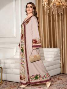 SHEIN Najma 大码女式腰果花几何仿刺绣印花V领长袖优雅阿拉伯风长连衣裙，春夏款 - 彩色 - 查看 6