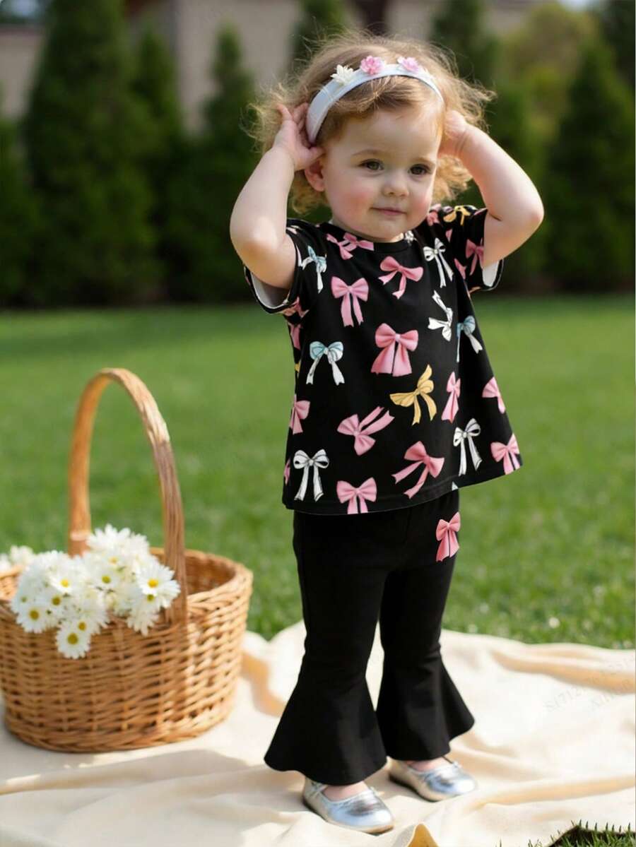 女婴彩色蝴蝶结印花短袖上衣和喇叭裤套装，2件套，时尚休闲装，适合春、夏、秋、冬四季日常穿着。