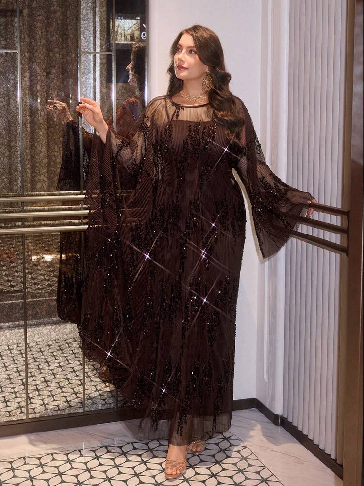 Modelyn Plus Size Women's Elegant Luxurious Asymmetric Sleeve Mesh