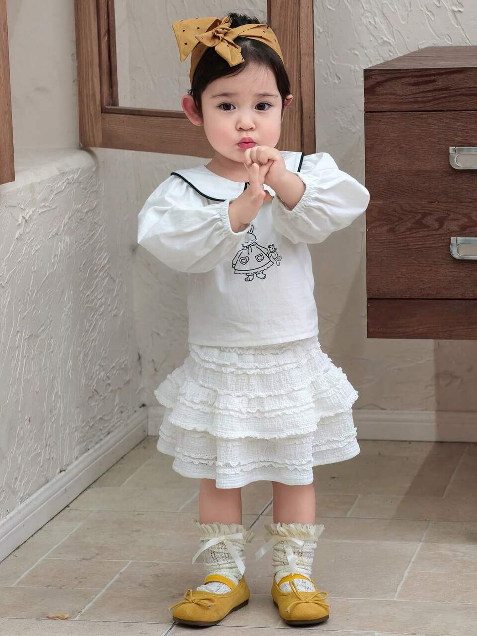 Toddler Girls' Peter Pan Collar Cartoon Embroidery Korean Style Long Sleeve Top
