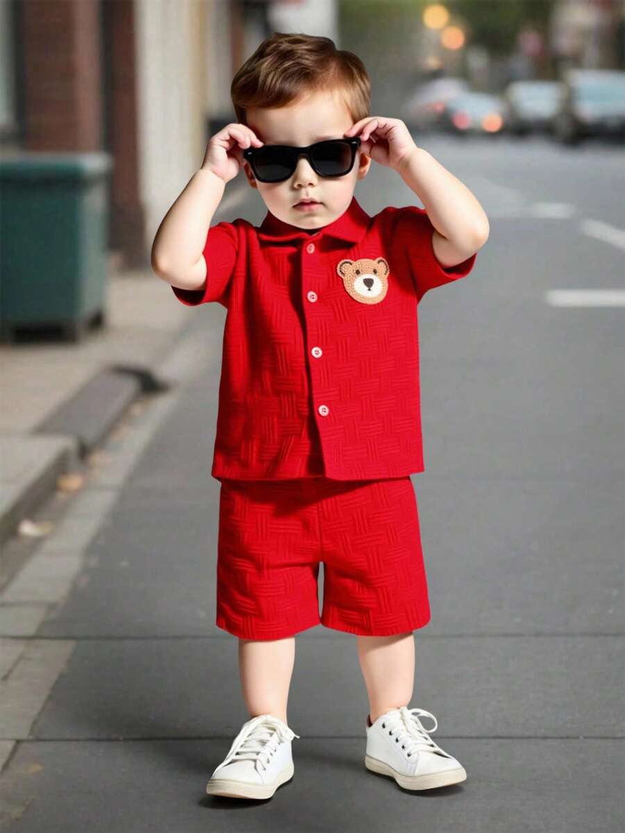 SHEIN 纹理衬衫和短裤街头时尚幼儿男童两件套 - 紅色 - 查看 1