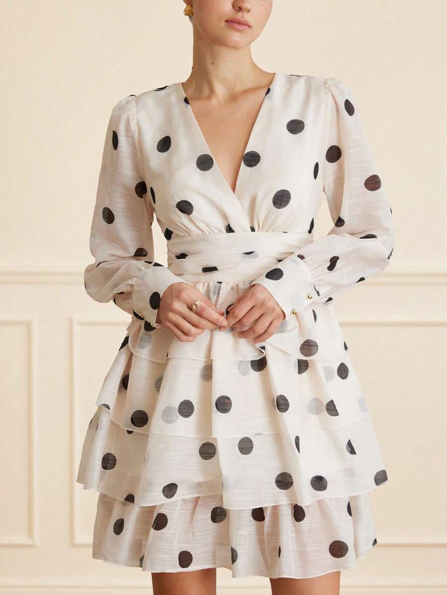 Revavyn Đầm chấm bi đen trắng cổ chữ V xếp tầng eo bèo nhún, phong cách Pháp lãng mạn cổ điển thanh lịch, thích hợp cho tiệc trà chiều, phong cách nữ tính lãng mạn retro. - Đen và trắng - Xem 1