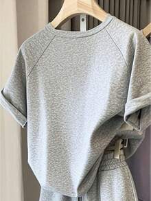 Resyla Women's Round Neck Bow Embroidery Pattern Short Sleeve Top And Drawstring Waist Pocket Shorts Casual Outfit - Light Grey - View 2