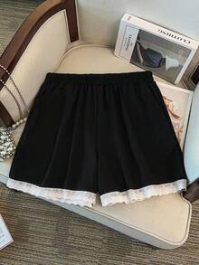 GlowEve CURVE Short casual d'été grande taille avec bordure en dentelle de couleur contrastée - Noir - Voir 4