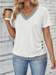 EMERY ROSE Fashionable Casual New Vintage V-Neck Side Hem Pleated Button Contrast Color Plus Size T-Shirt - Multicolor - View 3