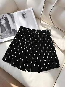 GlowEve CURVE Plus Size Women Elegant Casual Fashionable Versatile Commuting Loose Slimming High-End Heart Print Valentine's Day Exclusive Shorts - Black and White - View 7