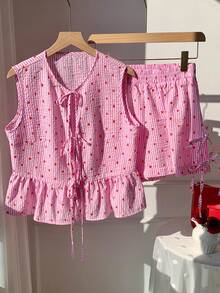 Comfortcana Bộ đồ nữ thời trang mới năm 2026 gồm áo hai dây và quần short cotton kẻ sọc in hình trái tim, kiểu dáng thường ngày, buộc dây phía trước, thích hợp mặc nhà vào mùa hè, xuân, ngày lễ tình nhân, màu hồng. Bộ hai mảnh màu hồng, quần short màu hồng, bộ đồ ngủ màu hồng, quần short in hình trái tim, áo và quần short kẻ sọc, bộ đồ mặc nhà dễ thương, áo kiểu màu hồng, thanh lịch, thích hợp cho kỳ nghỉ, thường ngày, phong cách Y2K, quần áo mùa hè, xuân, ngày lễ tình nhân, trang phục lễ hội, bãi biển, tiệc sinh nhật, đám cưới, trang phục đi chơi cho nữ, áo không tay và quần short, bộ quần short in hình trái tim, bộ in hình trái tim, bộ quần short kẻ sọc, bộ quần short nữ. - Đỏ - Xem 7
