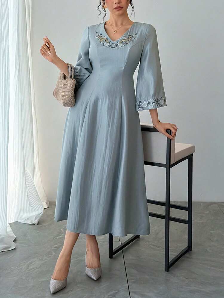 Women's V-Neck, Structured Shoulders, Fitted Waist, Elegant Retro Long Dress Maxi Dress Sundress Floral Dresses For Women