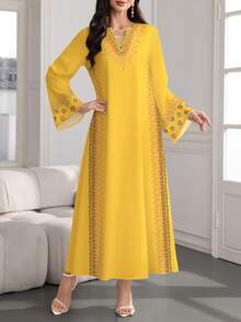SHEIN Najma Đầm maxi dài tay cổ chữ V kiểu Ả Rập thanh lịch dành cho nữ cỡ lớn, họa tiết retro hoa văn in kỹ thuật số, thêu giả, thích hợp cho mùa xuân/thu. - Nhiều màu - Xem 4