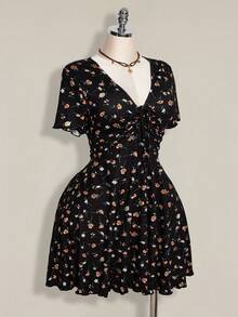 SHEIN ICON 大码女式碎花V领系腰优雅短袖派对连衣裙 - 黑色 - 查看 7