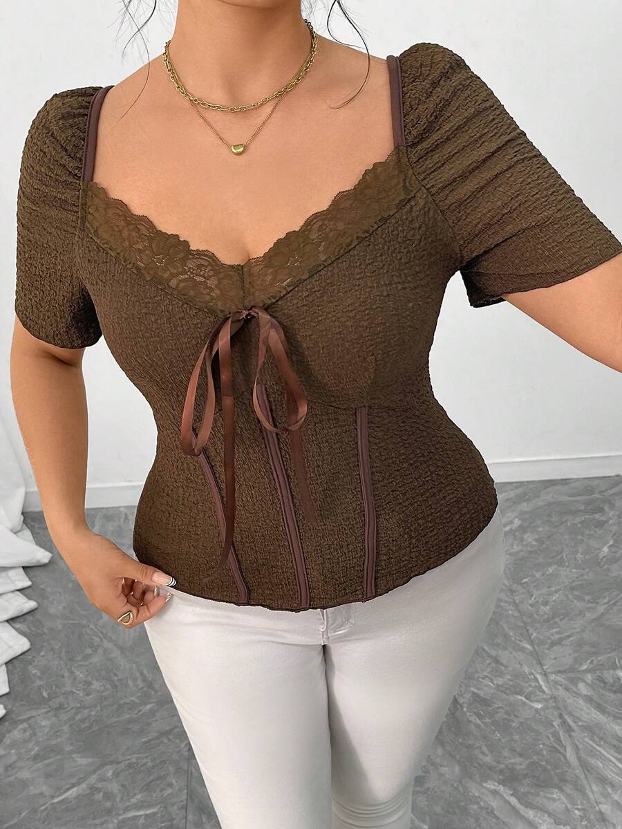 Elenzga Áo thun nữ cỡ lớn dệt kim dáng regular, thanh lịch, thoải mái, cổ tròn, viền ren, thắt nơ, tay ngắn, màu nâu, thích hợp cho những buổi hẹn hò đầu mùa xuân. - màu nâu - Xem 1